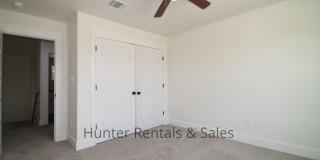 Upscale Three-bedroom Townhome! Gallery 20