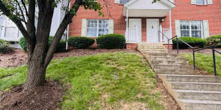 4 Bedroom 2.5 half Bath Townhouse Gallery 1