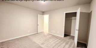 Modern 4BR Home Near Great Western Bike Trail | West Des Moines Gallery 20