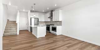 Brand-New 3 Bedroom Townhome in Berthoud | 2-Car Garage & Community Pool Brand-New 3 Bedroom Townhome in Berthoud | 2-Car Garage & Community Pool Gallery 10