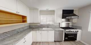 Newly Remodeled 4BD/2BA Gallery 7