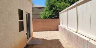 SW 3 bedroom ready to move in Gallery 27