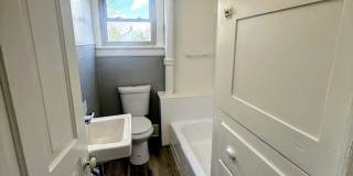 Spacious 4-Bedroom Home in North Canton – Prime Location Gallery 13