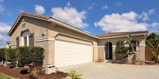 Stunning 4 bedroom home in Oceanside!! Gallery 1