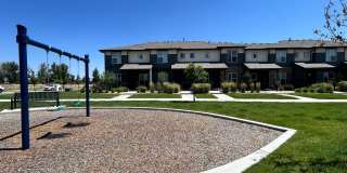 Beautiful 3 Bed 2.5 Bath Townhome with 2 Car Garage in Longmont Beautiful 3 Bed 2.5 Bath Townhome with 2 Car Garage in Longmont Gallery 29