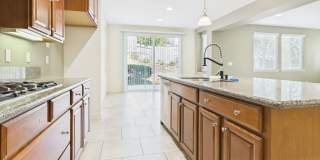 Solar Home Spacious 5-Bedroom in Blackstone with Resort Style Amenities Gallery 7