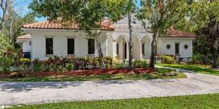 Luxurious 3 Bed 4 Bath Private Single-Story Sanctuary on 1.2 acres Gallery 1