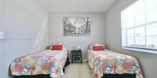 18076 Northeast 19th Avenue Gallery 10