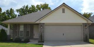 Olive Branch Schools- IMMEDIATE MOVE IN!!! 3 BR/2 BA Gallery 1
