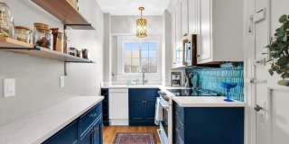309 North Prairie Street Gallery 4