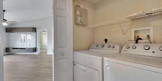 600 N Crestwood Ct N Gallery 24
