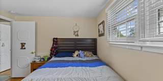 1435 CROFTON Parkway Gallery 28