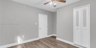 6940 NW 6th Ct Gallery 36