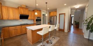 Rare executive rental in chanhassen! 5 beds no upgrade left behind!!! Gallery 1