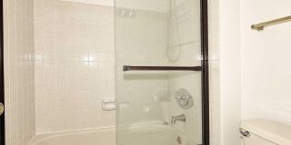 12212 N PARADISE VILLAGE Parkway S Gallery 19