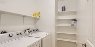 Fully Furnished 3 Bedroom near Greenbelt in Southeast Austin- Easy Access to 35! Gallery 18