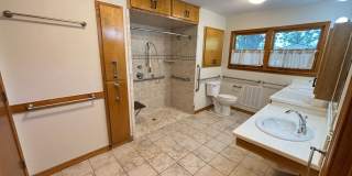 Charming Mid-Century Modern Home Just Minutes from the U of A! Gallery 14