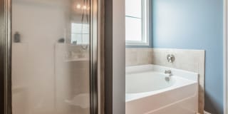 3-Bedroom Townhome with Garage in Holly Ridge Gallery 22