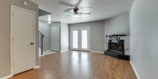 GREAT 2BED 2 BATH 2 CAR GARAGE TOWNHOME MINUTES FROM TURNPIKE!!!! Gallery 11