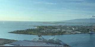 Luxurious 2 bed/2bath/2 parking Fully Furnished in One Waterfront Towers Gallery 15