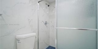 18601 NE 14th Ave Gallery 26