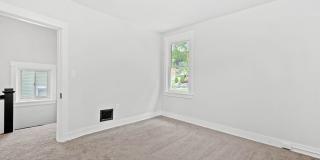 SCORE 50% OFF 1ST MONTH'S RENT IF SIGNED BY JULY 24! Spectacular 3 bedroom home in Carrick available now! Gallery 20