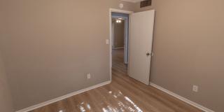 South Side 5 Bedroom Home Gallery 17