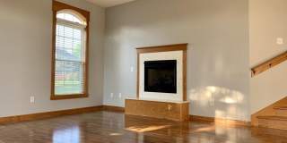 1209 W Aspen Court Gallery 2