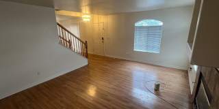 3 bedrom 2.5 bath Gated Community Townhome with community  Pool, Spa & Private Garage Gallery 6