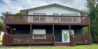 Downtown Clermont - Beautifully Renovated 2-Bed/1-Bath Upstairs Unit with Stunning Lake Minneola Views- Gallery 3