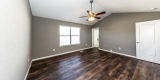 3 Bedroom House in O'Fallon- Pending application Gallery 17