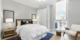 146 W Erie Street Gallery 13