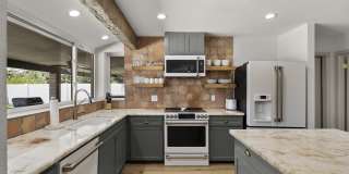5449 E LARKSPUR Drive Gallery 1