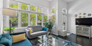 1816 S Calumet Avenue Gallery 2