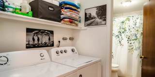 824 Meeker Street Gallery 12