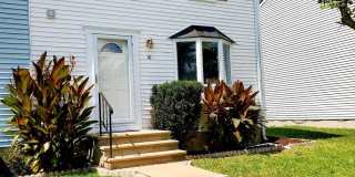 16 CRAFTSMAN Court Gallery 1