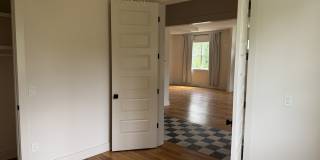 2321 Carter Avenue Gallery 6