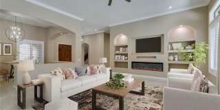 Elegant Anthem Country Club Residence with Spa, Balcony & 3-Car Garage Gallery 10