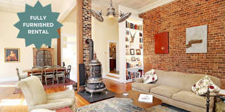 Beautifully Restored Ivy Residence, Fully Furnished with Utilities Included Gallery 1