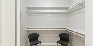 2777 Paradise Road Gallery 29
