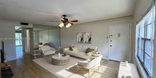 850 SW 133rd Ter Gallery 1