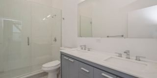 639 W 18th Street Gallery 10