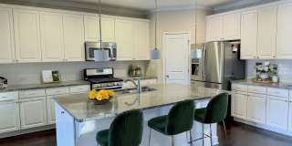 Welcome to your dream rental home! Stunning 3-story, 4-bedroom, 3.5 bath Townhome in Smyrna! Gallery 6