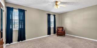 Harts Landing - Right next to the pool! One month half off rent! Gallery 23
