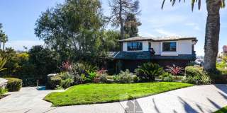 Elevated Living in Newport Heights Gallery 3