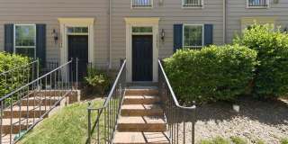 Stylish 3bd 3.5bath townhome for rent in the highly desirable Vermillion Gallery 1