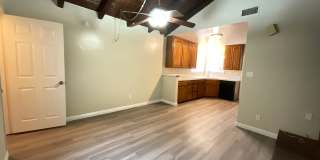 Large: 4 Bedroom 2.5 Bath Home Gallery 11