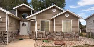 Spacious 3‑Bedroom, 2‑Bathroom Home with a Beautiful Yard in Cedar City Gallery 1