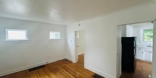 THE CUTEST 3 BEDROOMS SINGLE HOME !! 1St floor bedroom Gallery 26