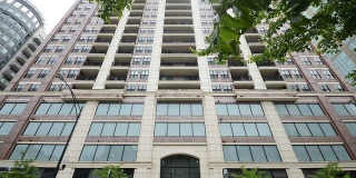 451 W Huron Street Gallery 1